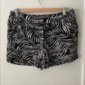 Palm print short!